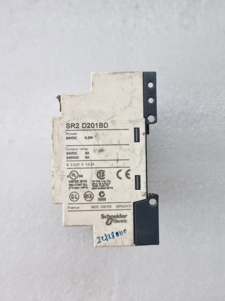 Schneider Telemecanique SR2 D201BD 24VDC Compact Smart Relay (Used)